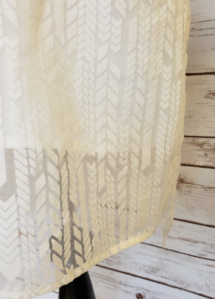 NWT- VINCE CAMUTO "Graphic Illusion" Dress Sz 4 - Picture 3 of 5